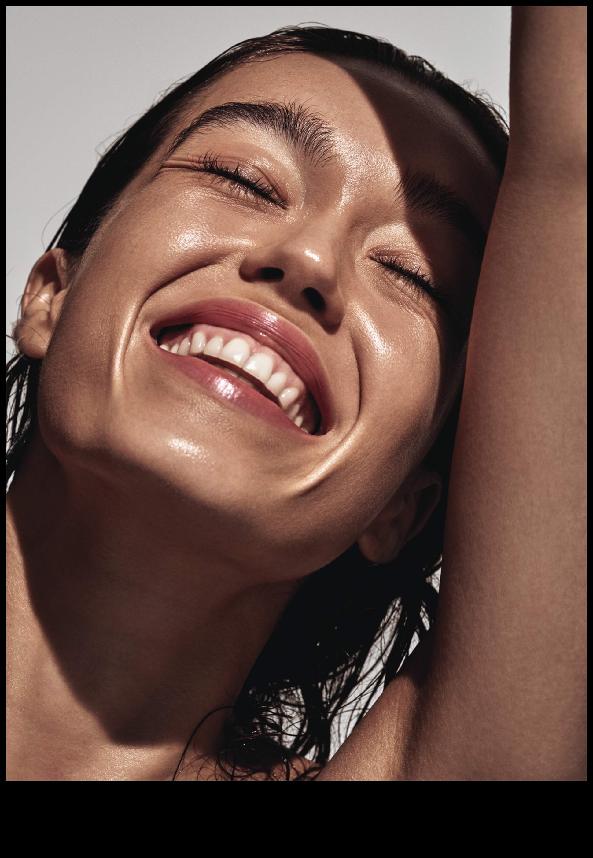 Αβίαστη λάμψη Πώς να επιτύχετε μια λαμπερή επιδερμίδα με καθημερινό μακιγιάζ 5 Αβίαστη λάμψη: Επίτευξη λαμπερής επιδερμίδας με καθημερινό μακιγιάζ