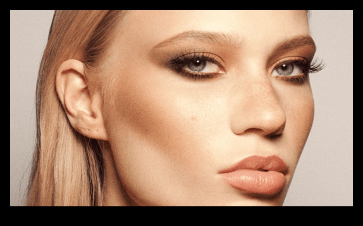 Συνδυασμός μάσκαρα και σκιάς ματιών Ένας οδηγός για να βελτιώσετε τα χαρακτηριστικά σας με ακρίβεια 5 Συνδυασμός μάσκαρα και σκιάς ματιών: Ενισχύοντας τα χαρακτηριστικά σας με ακρίβεια