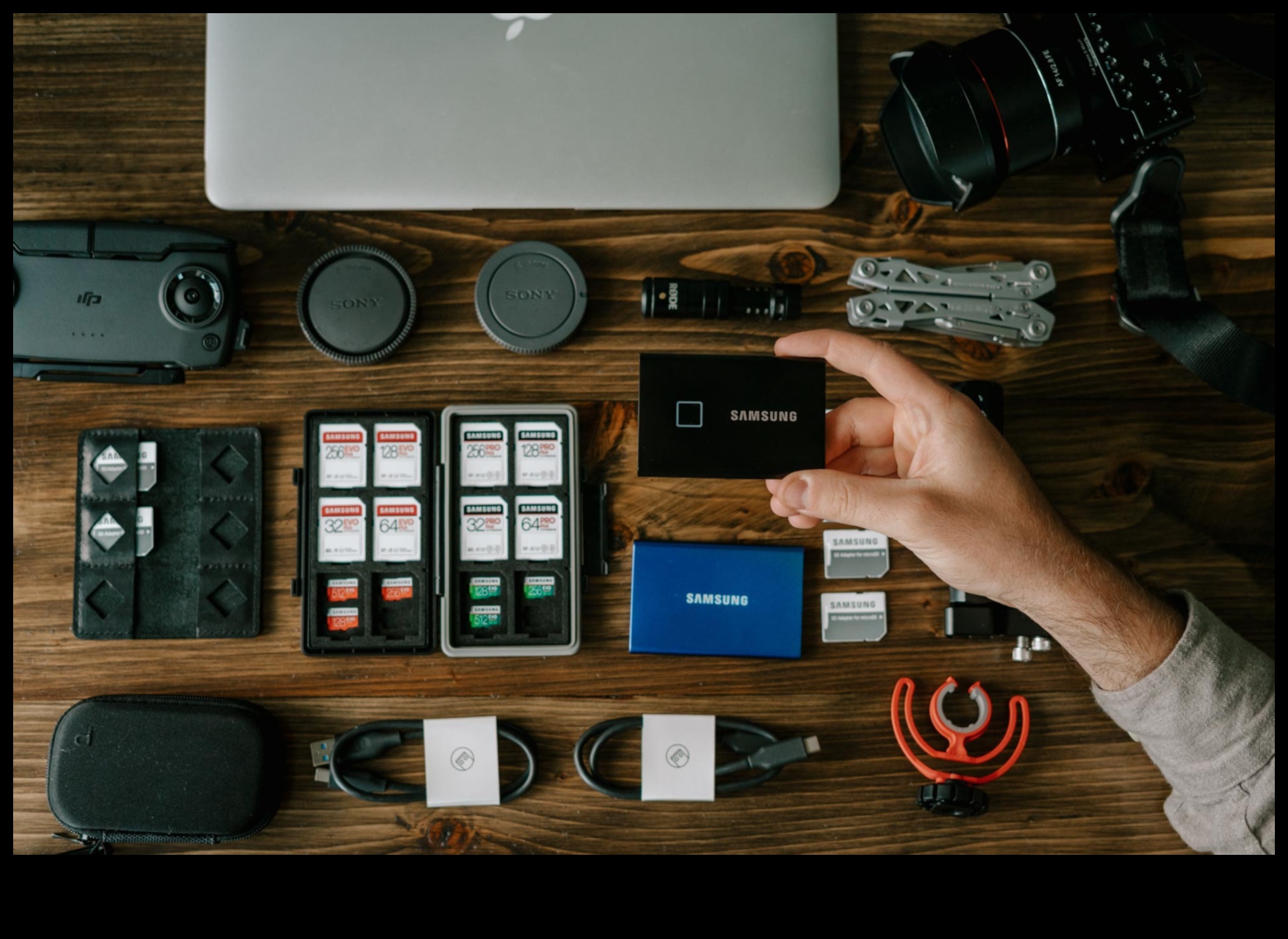 Βασικά στοιχεία κλείστρου: Αξεσουάρ κάμερας που πρέπει να έχετε για κάθε λήψη