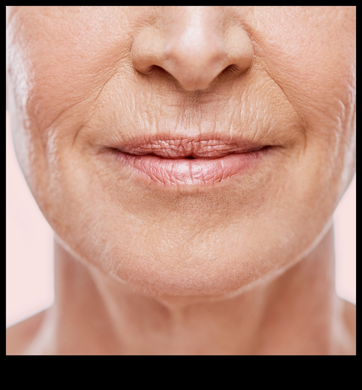 Lip Gloss και γήρανση 5 τρόποι για να ενισχύσετε τα ώριμα χείλη για μια νεανική εμφάνιση 2 Lip Gloss and Aging: Ενισχύοντας τα ώριμα χείλη για νεανική εμφάνιση