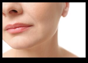 Lip Gloss and Aging: Ενισχύοντας τα ώριμα χείλη για νεανική εμφάνιση