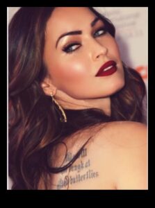 Lights Dim, Glam Up: απελευθερώνοντας τη δύναμη των τεχνικών βραδινού μακιγιάζ